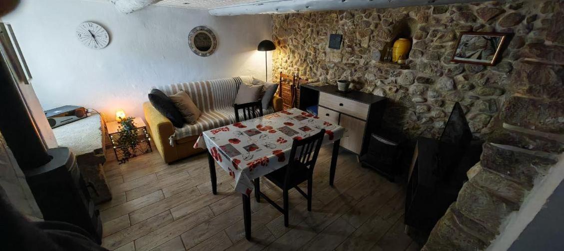 Le Cabanon De Vally Caromb Kültér fotó