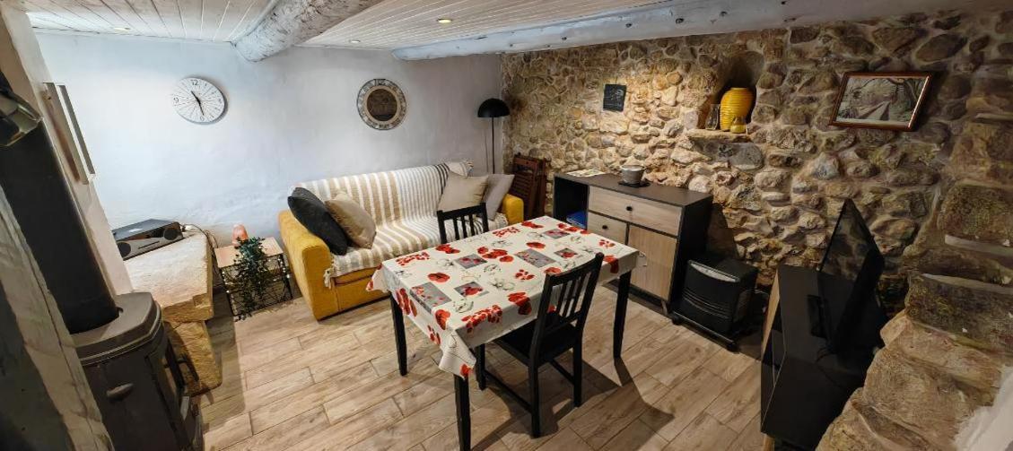 Le Cabanon De Vally Caromb Kültér fotó